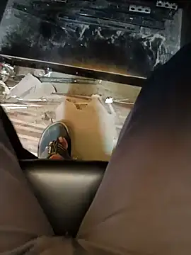 Snapshot of u_wan_me chatting on 10.17.25 u wan me online show from 10.17.25