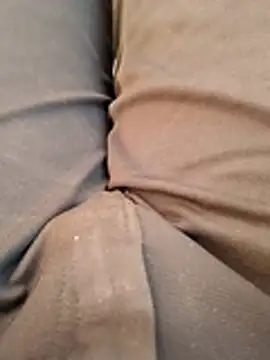 Snapshot of u_wan_me chatting on 10.22.25 u wan me online show from 10.22.25