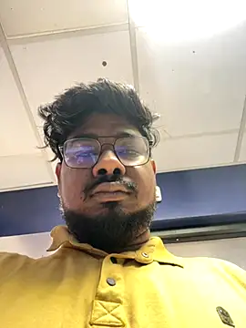 Snapshot of u_wan_me chatting on 10.26.25 u wan me online show from 10.26.25