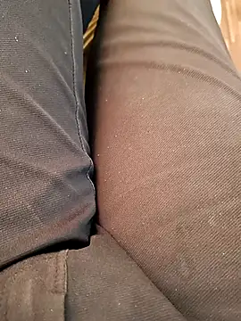 Snapshot of u_wan_me chatting on 11.18.25 u wan me online show from 11.18.25