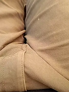 Snapshot of u_wan_me chatting on 11.21.25 u wan me online show from 11.21.25