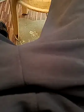 Snapshot of u_wan_me chatting on 12.16.25 u wan me online show from 12.16.25