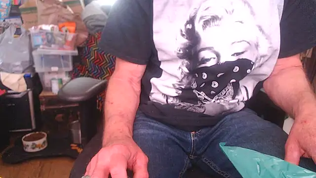 lovenoslut2 online show from 04.27.26