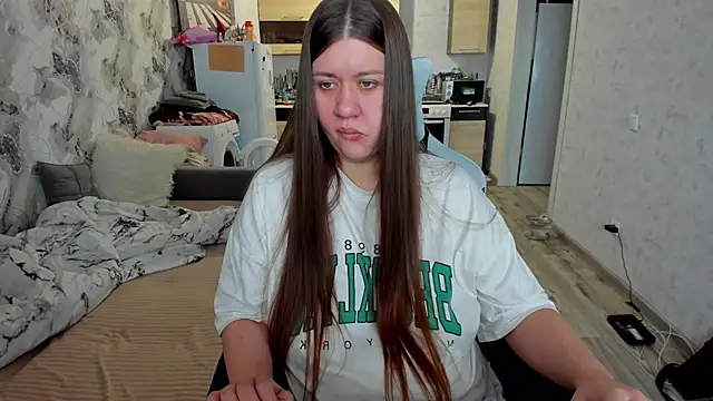 Snapshot of Lis_Kollen chatting on 11.12.25 Lis Kollen online show from 11.12.25