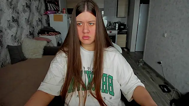 Snapshot of Lis_Kollen chatting on 11.13.25 Lis Kollen online show from 11.13.25