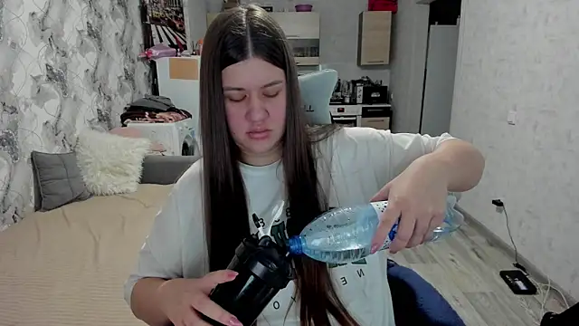 Snapshot of Lis_Kollen chatting on 11.14.25 Lis Kollen online show from 11.14.25