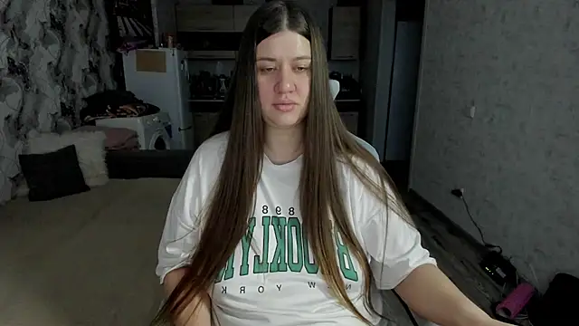 Snapshot of Lis_Kollen chatting on 11.23.25 Lis Kollen online show from 11.23.25