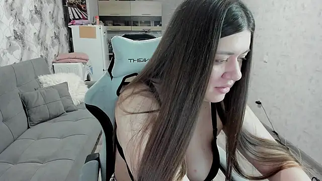 Snapshot of Lis_Kollen chatting on 11.29.25 Lis Kollen online show from 11.29.25