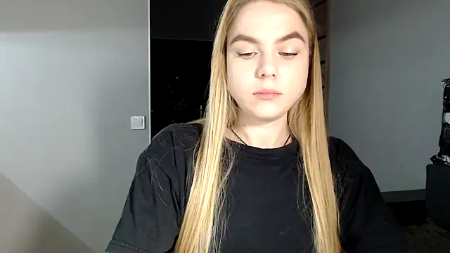 Snapshot of Sunbeam_ chatting on 01.09.25 Sunbeam online show from 01.09.25