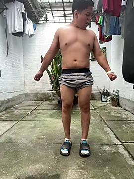 Snapshot of oliver_price1 chatting on 12.13.25 oliver price1 online show from 12.13.25