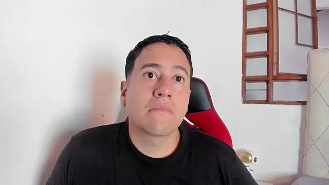 Snapshot of oliver_price1 chatting on 03.03.26 oliver price1 online show from 03.03.26