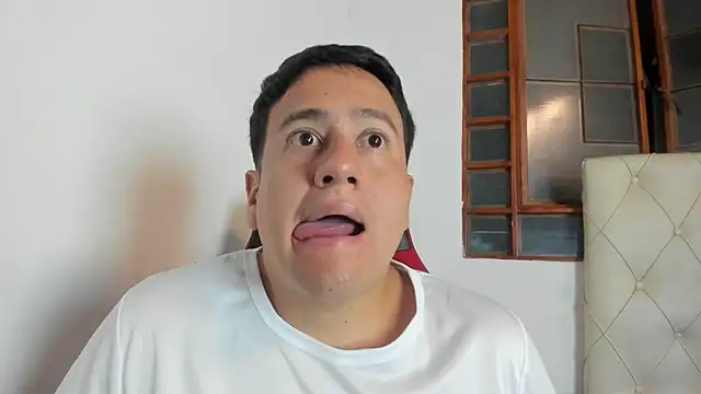 Snapshot of oliver_price1 chatting on 03.07.26 oliver price1 online show from 03.07.26