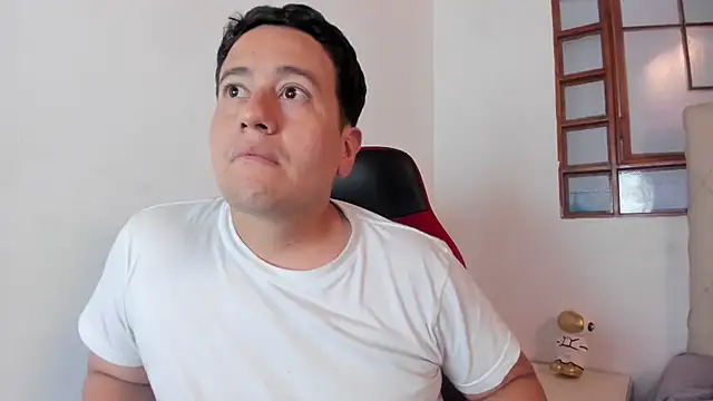 Snapshot of oliver_price1 chatting on 03.09.26 oliver price1 online show from 03.09.26