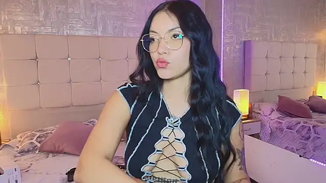 Baby Venuss online show from 02.22.25