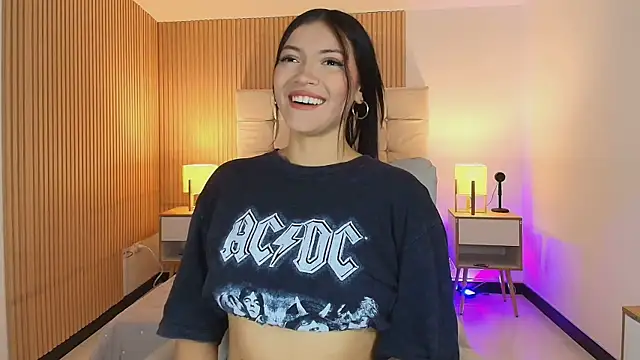 Snapshot of Baby_Venuss chatting on 12.01.25 Baby Venuss online show from 12.01.25