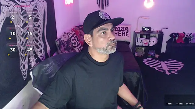 soyelcarlitos  online show from 06.12.26