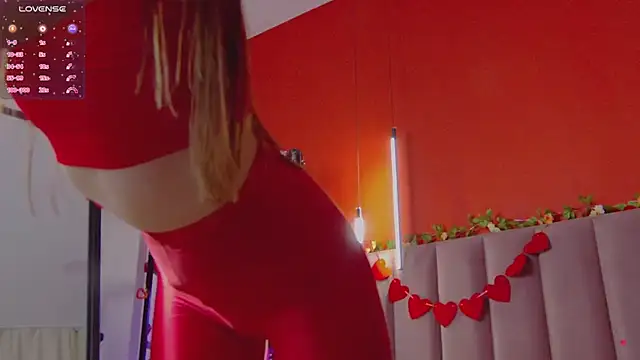 Snapshot of SweetySonya chatting on 02.11.25 SweetySonya online show from 02.11.25