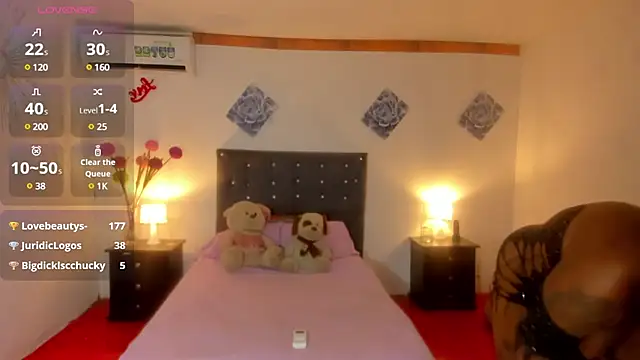 Snapshot of Miagrace chatting on 03.13.25 Miagrace online show from 03.13.25