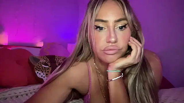 Fitnessbabe69 online show from 12.21.24